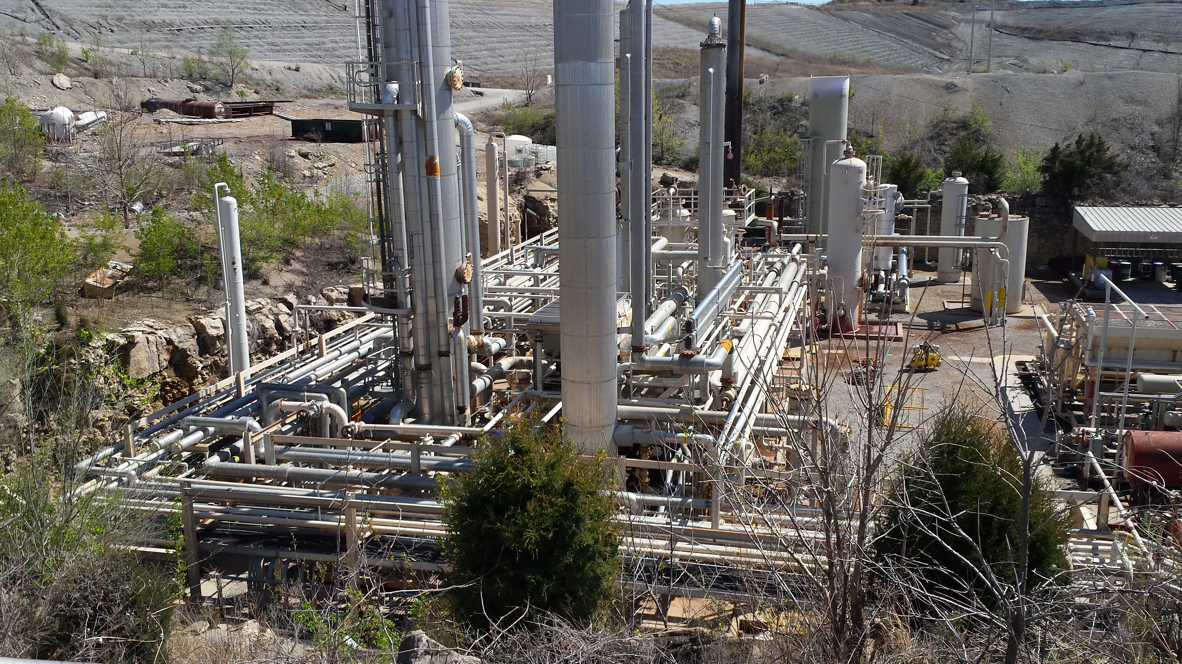 A 1.5-acre natural gas processing plant scanned to produce a complete digital model for future upgrades and planning.